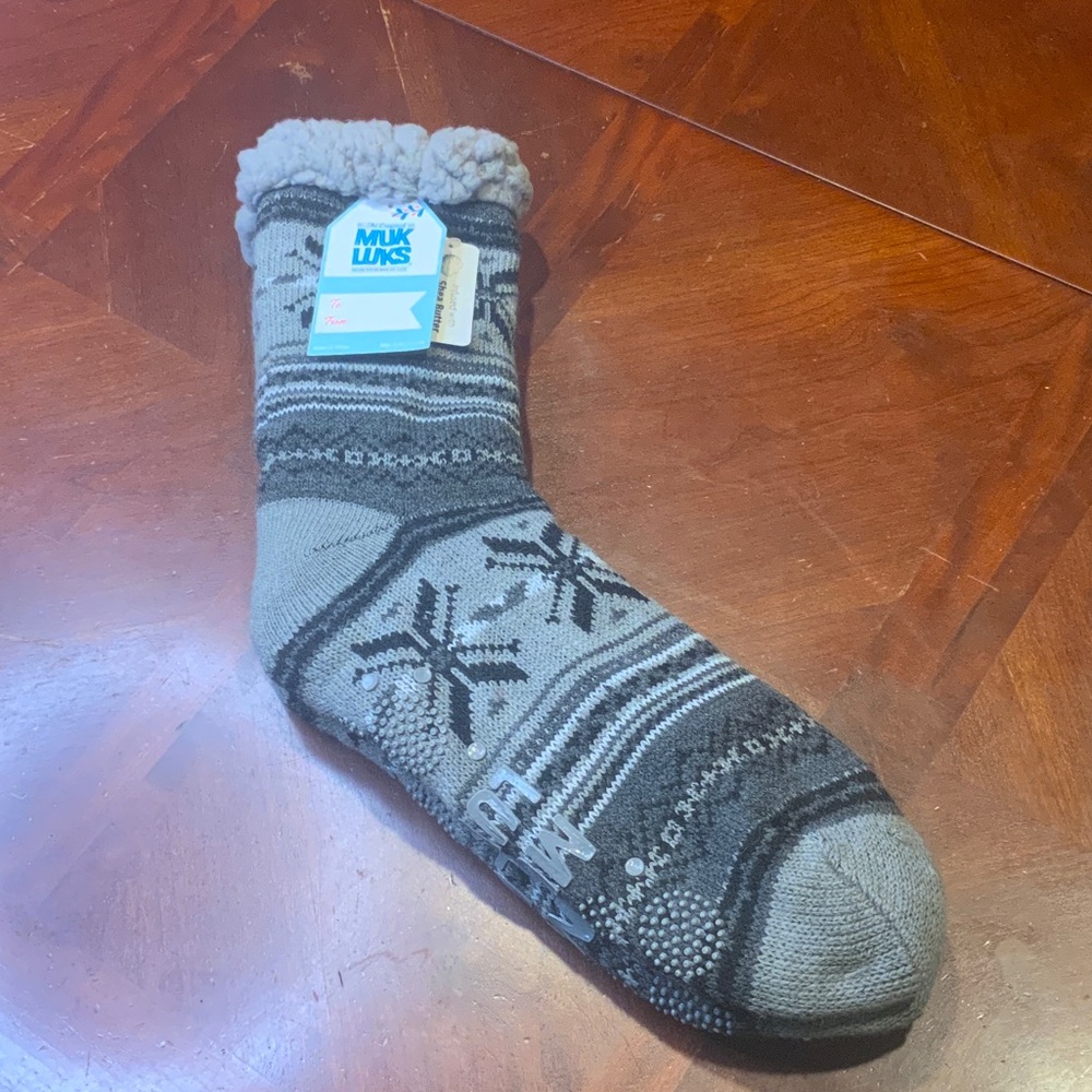 Muk Luks Black and Gray Snowflake Men's Socks Infused With Shea Butter NWT